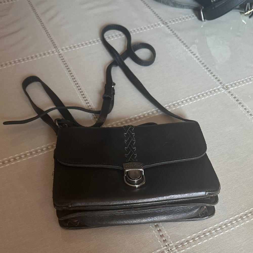 Patricia Nash Elegant Black Leather Crossbody Bag